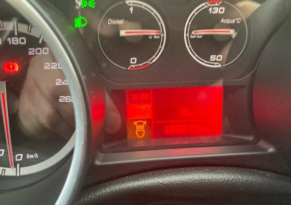 Alfa Romeo Giulietta cena 35000 przebieg: 186900, rok produkcji 2010 z Góra małe 67